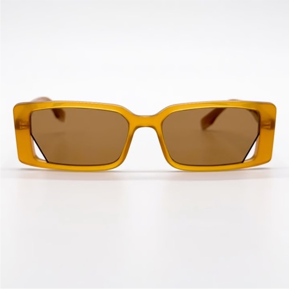 Fendi “WAY” Rectangular Sunglasses - Picture 5 of 11